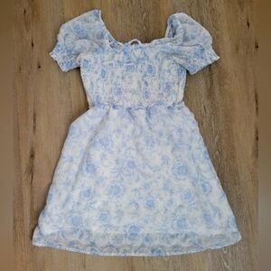 Like New. Charming Blue Floral Hirls Dress, Worn On A Single Occason Only